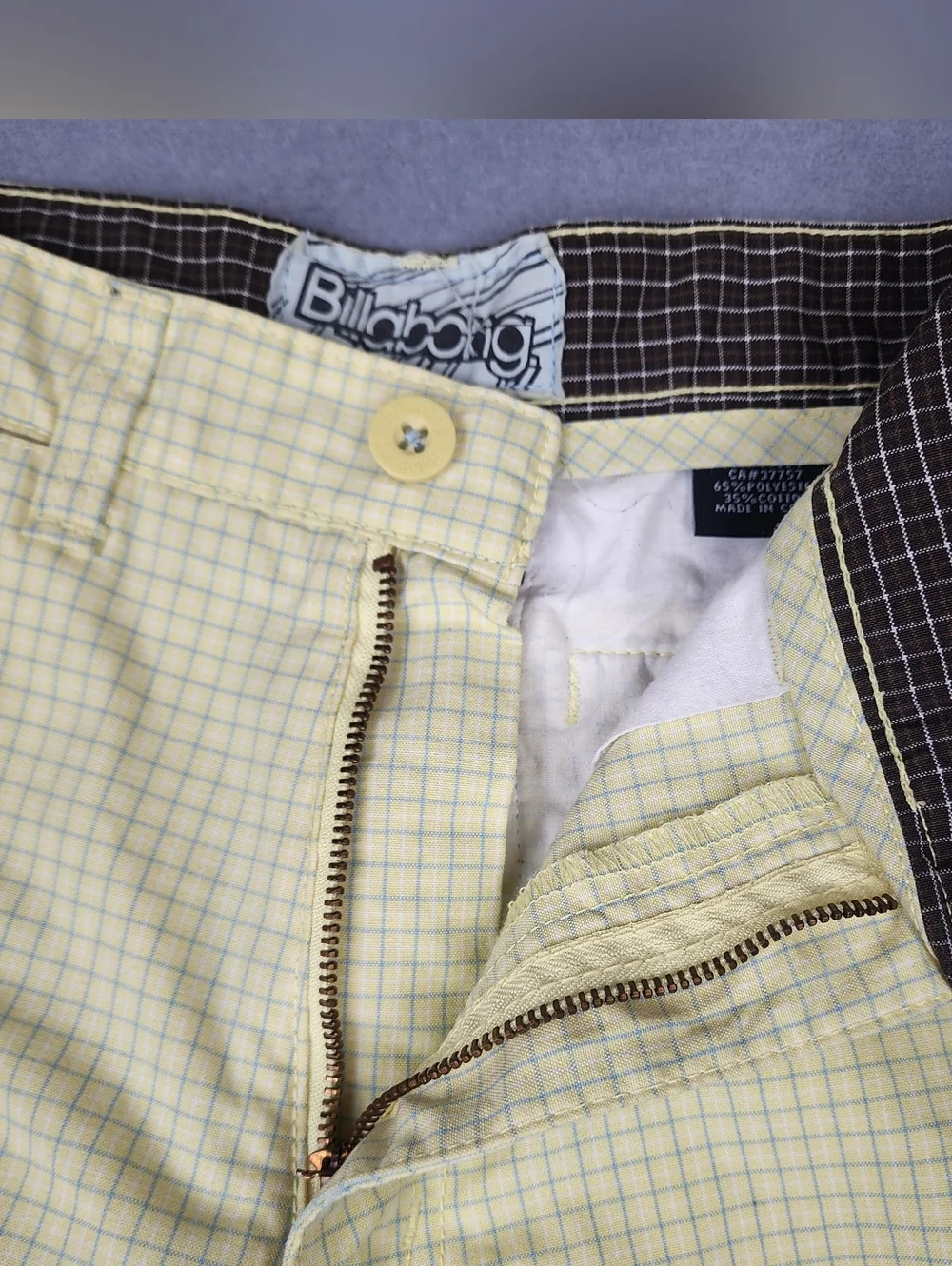 Billabong Light Yellow And Blue Checkered Men's Shorts Streetwear Y2K